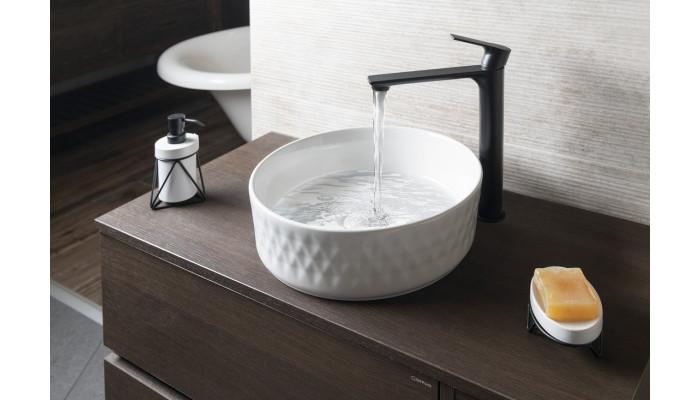 Lavoare gravate pentru o baie stilizata si personalizata