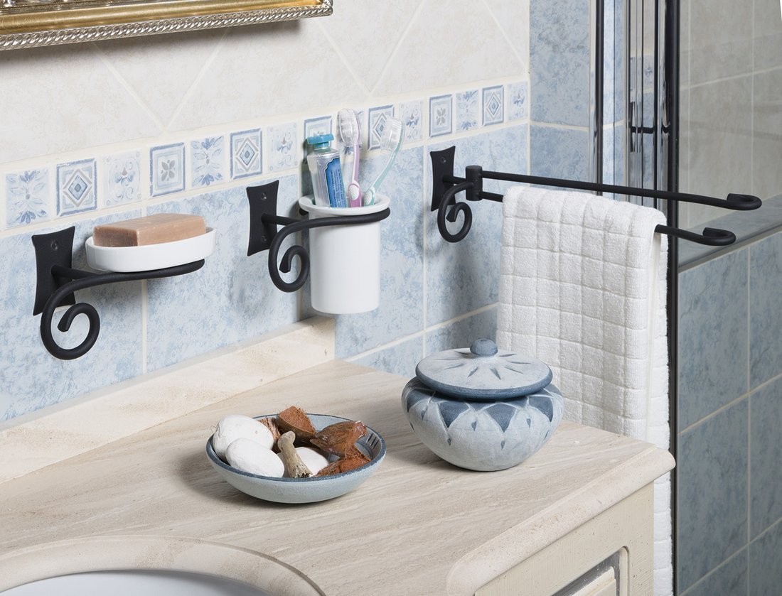 Amenajare baie accesorii otel negru