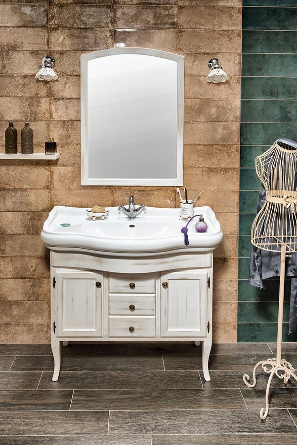 Amenajare baie cu mobilier lavoar retro Amenajare baie cu mobilier lavoar retro