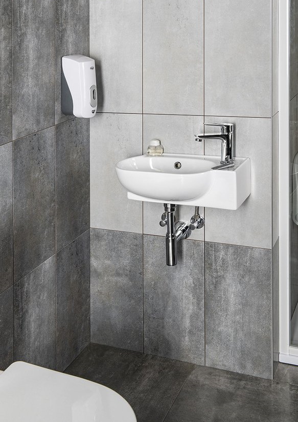 Amenajare baie cu lavoar cuva ovala